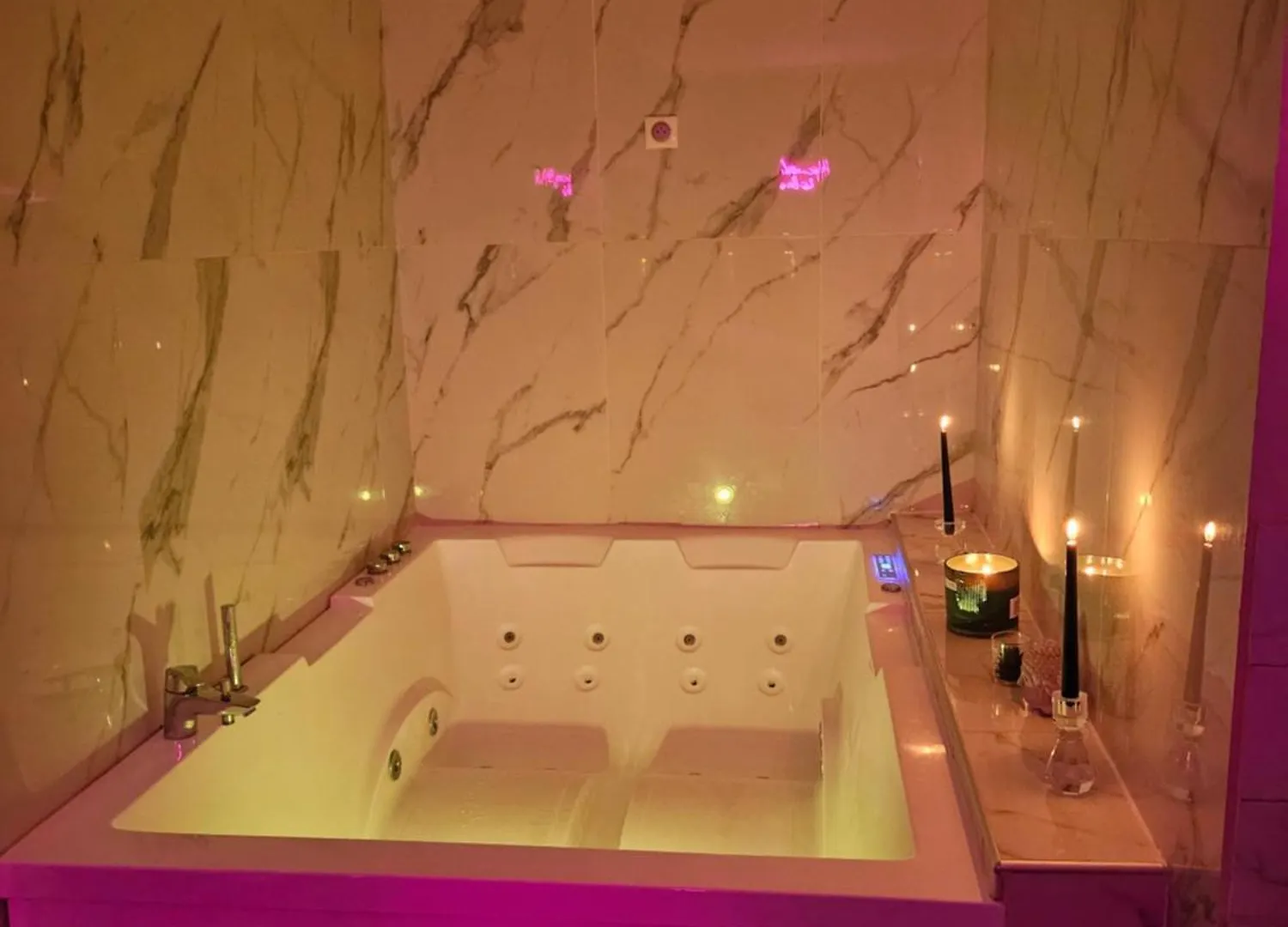 Loveroom Jacuzzi Spa Nice Passion Apartment