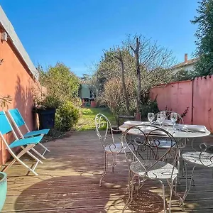 https://lisle-au-tresor-loft-darchitecte-avec-jardin.midi-pyreneeshotels.com
